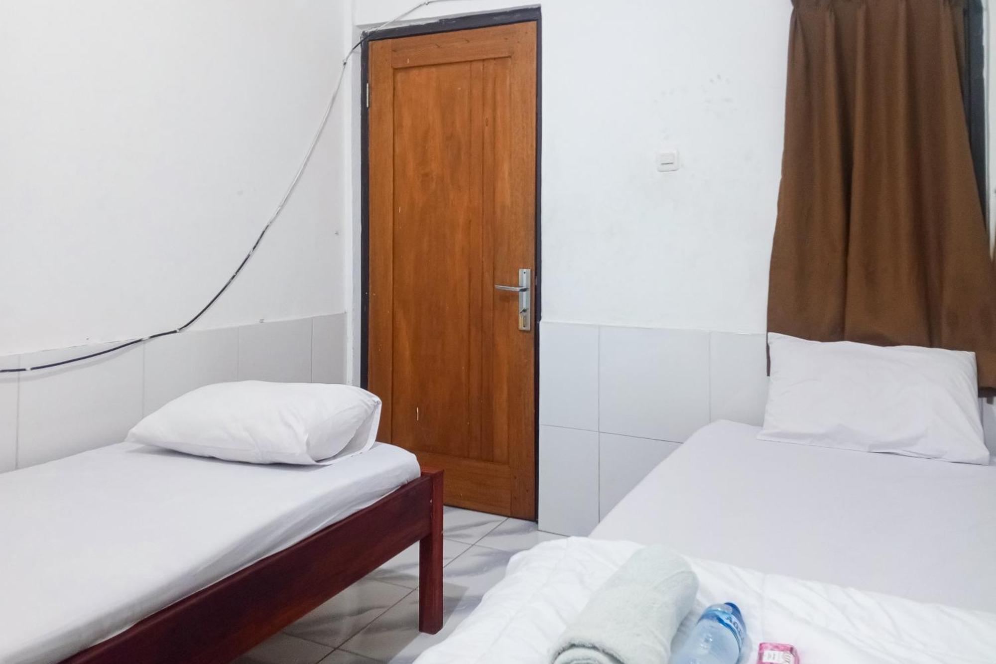Malibu Syariah Bogor Redpartner Hotel Luaran gambar